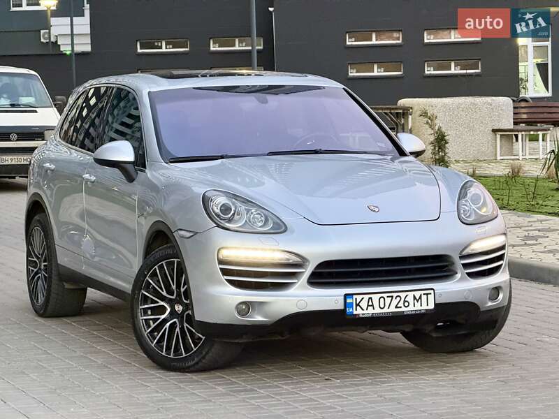 Внедорожник / Кроссовер Porsche Cayenne 2013 в Одессе