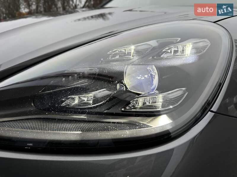 Внедорожник / Кроссовер Porsche Cayenne 2020 в Днепре фото 12 Внедорожник / Кроссовер Porsche Cayenne 2020 в Днепре