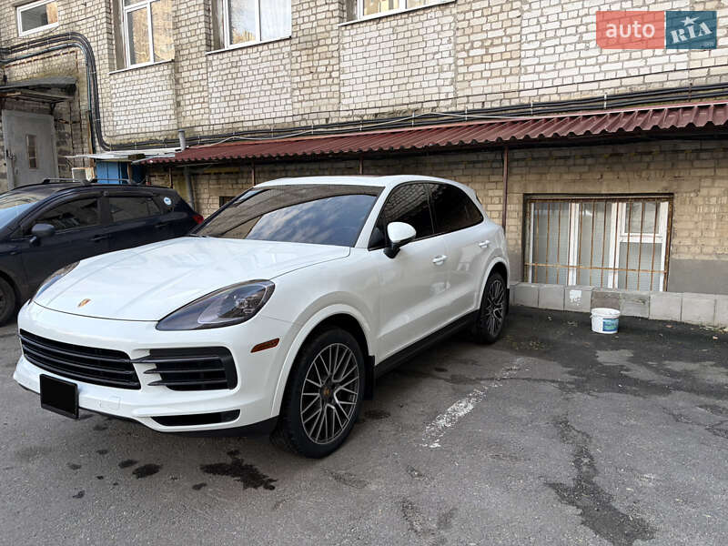 Внедорожник / Кроссовер Porsche Cayenne 2021 в Харькове