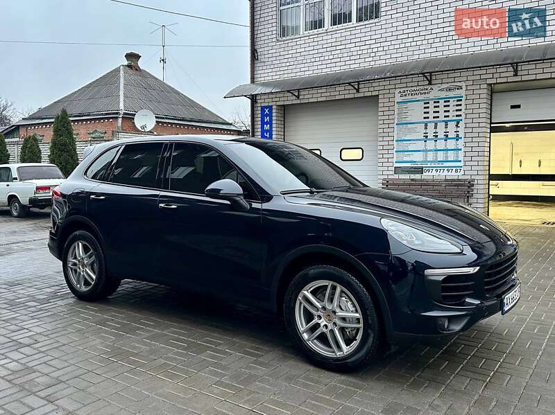 Внедорожник / Кроссовер Porsche Cayenne 2016 в Харькове