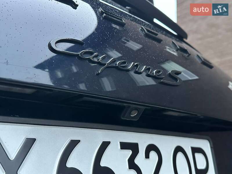 Внедорожник / Кроссовер Porsche Cayenne 2016 в Харькове