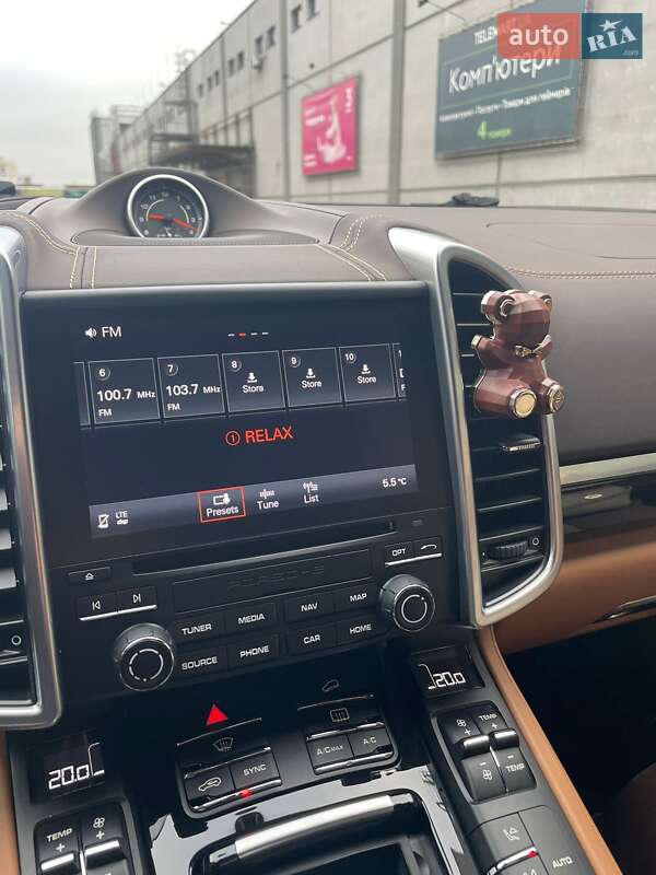 Внедорожник / Кроссовер Porsche Cayenne 2017 в Киеве фото 14 Внедорожник / Кроссовер Porsche Cayenne 2017 в Киеве