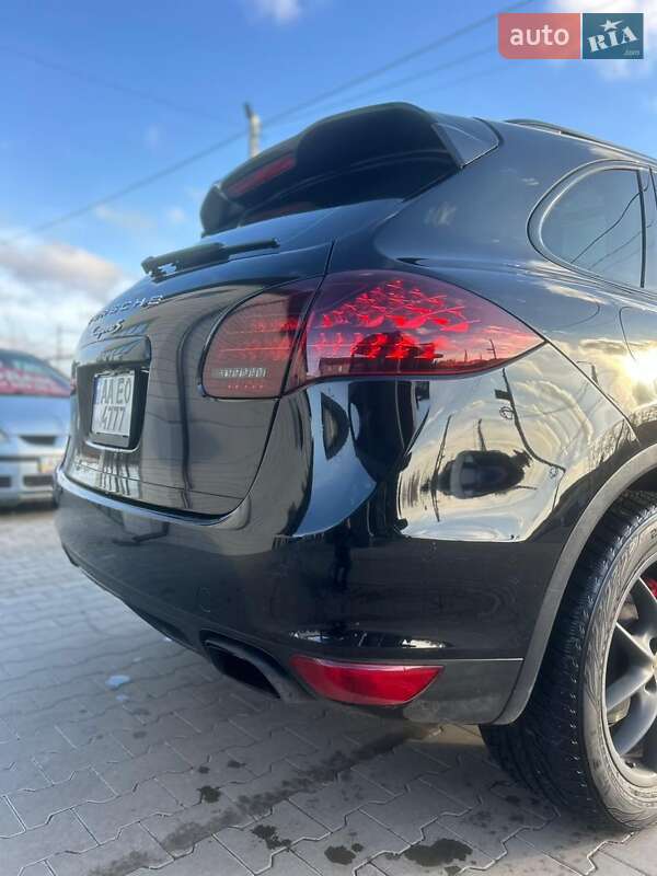 Внедорожник / Кроссовер Porsche Cayenne 2012 в Киеве фото 9 Внедорожник / Кроссовер Porsche Cayenne 2012 в Киеве