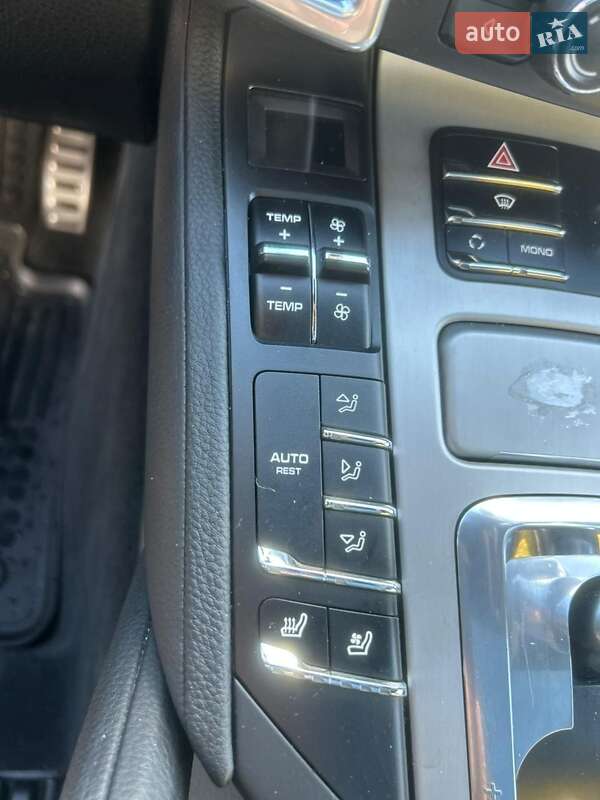 Внедорожник / Кроссовер Porsche Cayenne 2012 в Киеве фото 19 Внедорожник / Кроссовер Porsche Cayenne 2012 в Киеве