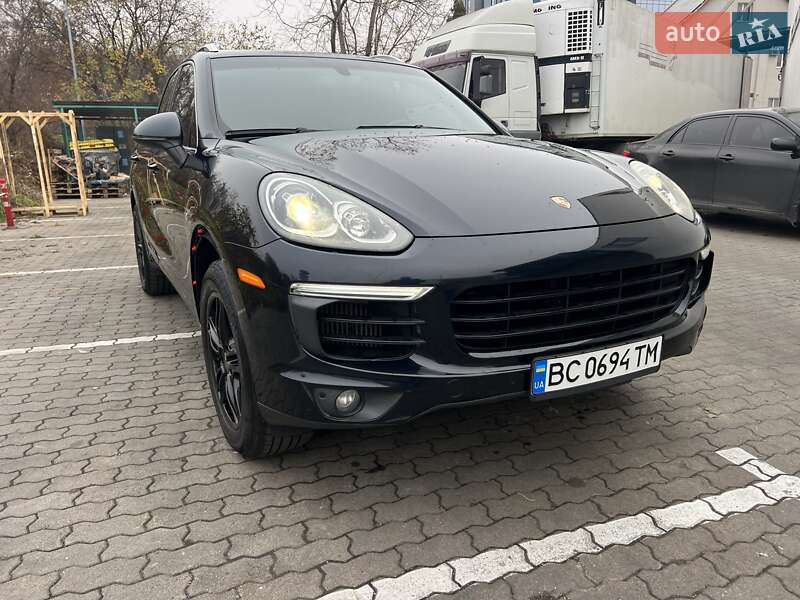 Внедорожник / Кроссовер Porsche Cayenne 2015 в Львове фото 3 Внедорожник / Кроссовер Porsche Cayenne 2015 в Львове