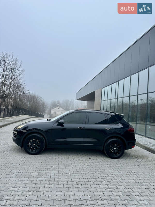 Внедорожник / Кроссовер Porsche Cayenne 2011 в Черновцах фото 4 Внедорожник / Кроссовер Porsche Cayenne 2011 в Черновцах