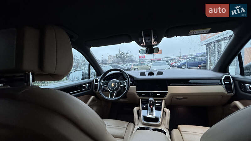 Внедорожник / Кроссовер Porsche Cayenne 2022 в Полтаве