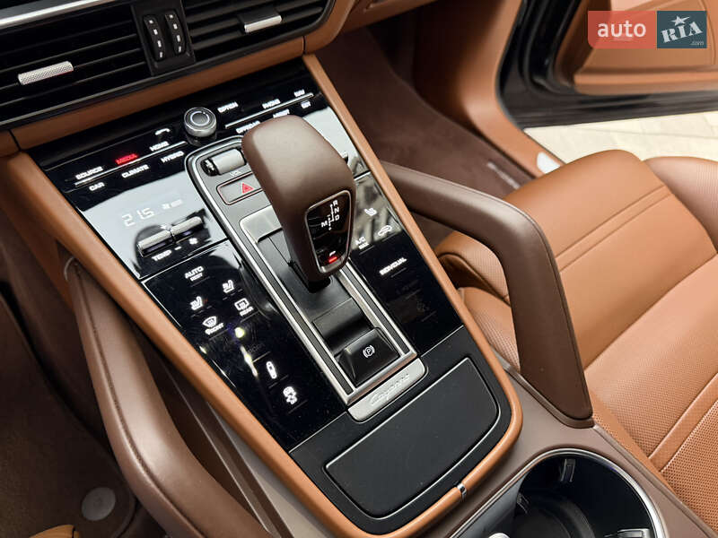 Внедорожник / Кроссовер Porsche Cayenne 2018 в Киеве фото 40 Внедорожник / Кроссовер Porsche Cayenne 2018 в Киеве