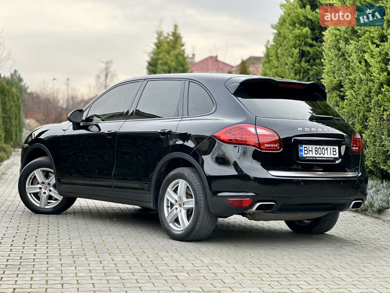 Внедорожник / Кроссовер Porsche Cayenne 2013 в Одессе