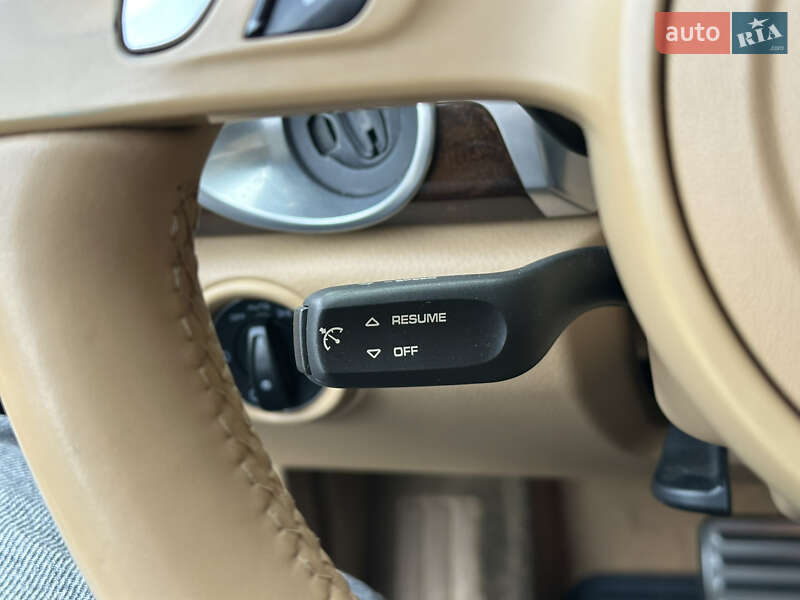 Внедорожник / Кроссовер Porsche Cayenne 2013 в Одессе