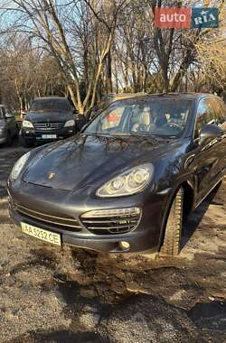 Позашляховик / Кросовер Porsche Cayenne 2013 в Києві