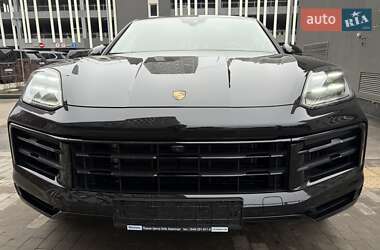 Внедорожник / Кроссовер Porsche Cayenne 2024 в Киеве