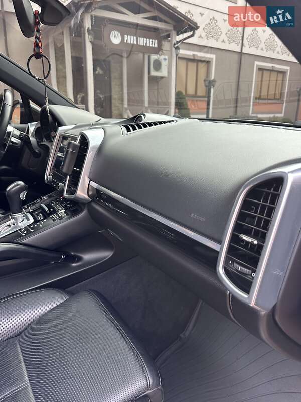 Внедорожник / Кроссовер Porsche Cayenne 2017 в Стрые фото 68 Внедорожник / Кроссовер Porsche Cayenne 2017 в Стрые