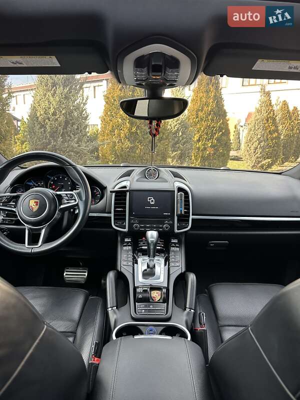 Внедорожник / Кроссовер Porsche Cayenne 2017 в Стрые фото 75 Внедорожник / Кроссовер Porsche Cayenne 2017 в Стрые