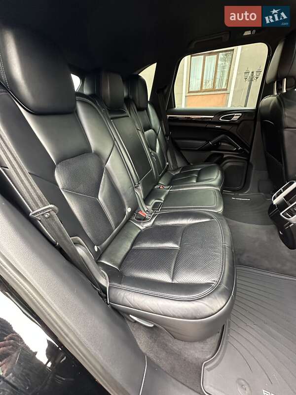 Внедорожник / Кроссовер Porsche Cayenne 2017 в Стрые фото 16 Внедорожник / Кроссовер Porsche Cayenne 2017 в Стрые