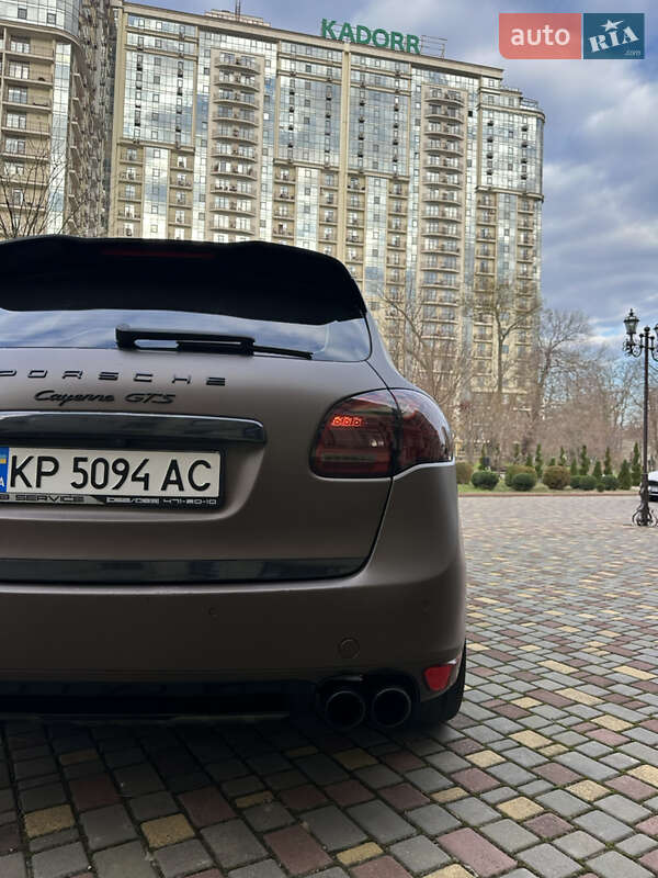 Внедорожник / Кроссовер Porsche Cayenne 2010 в Одессе