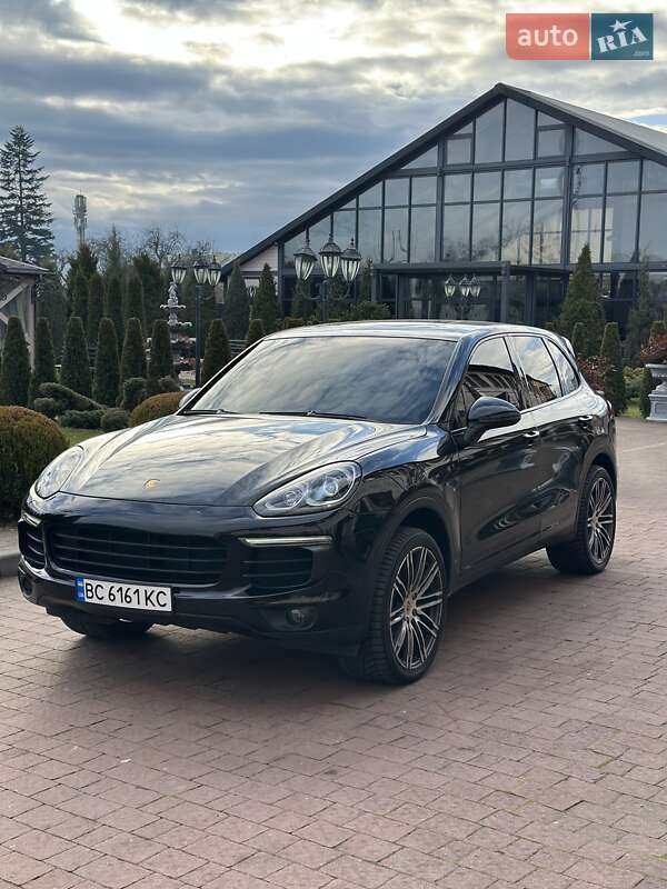 Внедорожник / Кроссовер Porsche Cayenne 2017 в Стрые фото 110 Внедорожник / Кроссовер Porsche Cayenne 2017 в Стрые