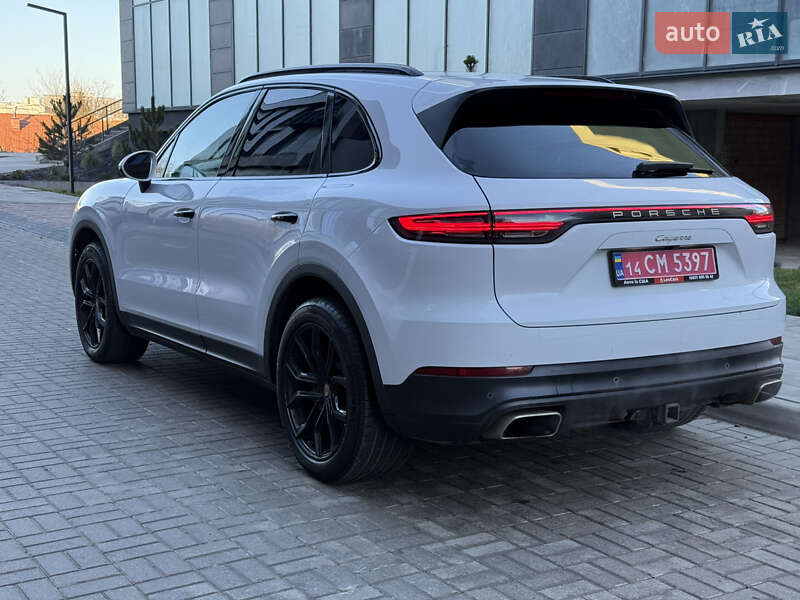 Внедорожник / Кроссовер Porsche Cayenne 2019 в Львове