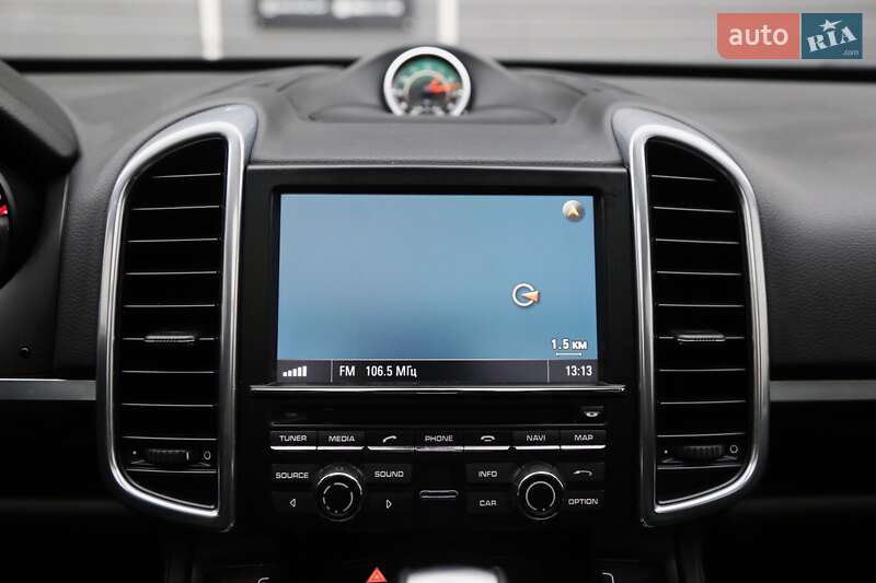 Внедорожник / Кроссовер Porsche Cayenne 2013 в Киеве