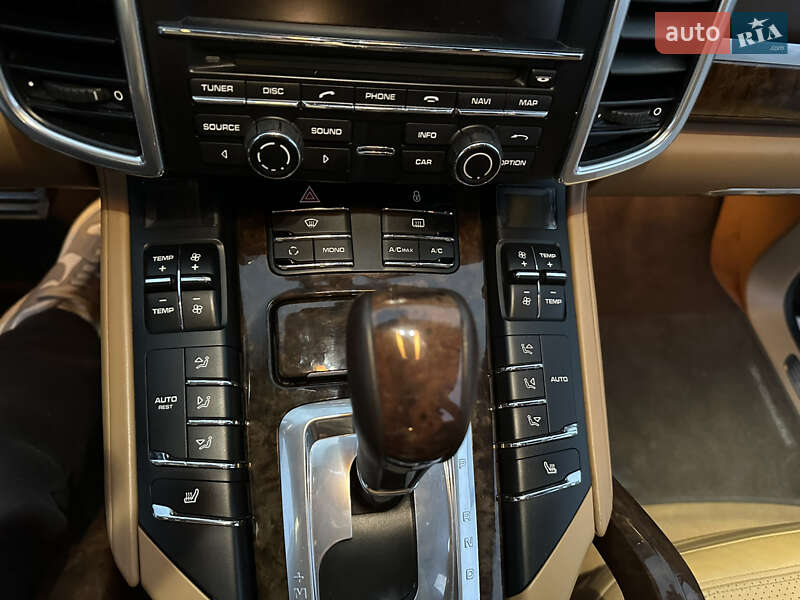 Внедорожник / Кроссовер Porsche Cayenne 2011 в Киеве фото 17 Внедорожник / Кроссовер Porsche Cayenne 2011 в Киеве