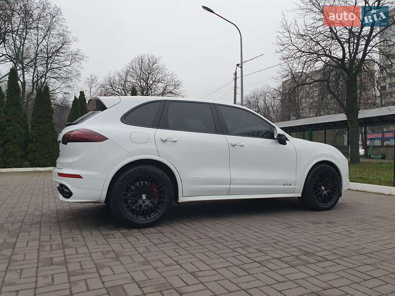 Внедорожник / Кроссовер Porsche Cayenne 2015 в Киеве фото 11 Внедорожник / Кроссовер Porsche Cayenne 2015 в Киеве