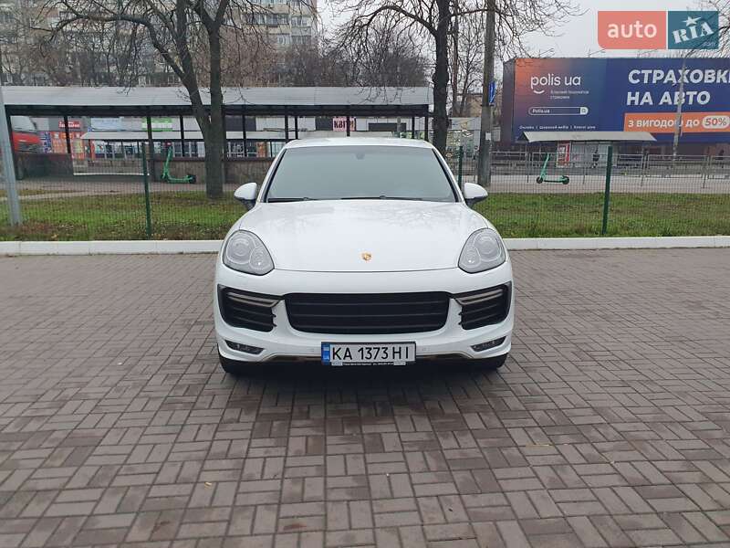 Внедорожник / Кроссовер Porsche Cayenne 2015 в Киеве фото 16 Внедорожник / Кроссовер Porsche Cayenne 2015 в Киеве