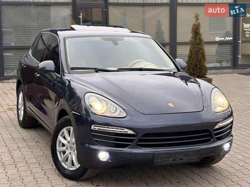 Внедорожник / Кроссовер Porsche Cayenne 2011 в Тернополе