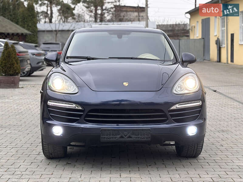 Внедорожник / Кроссовер Porsche Cayenne 2011 в Тернополе