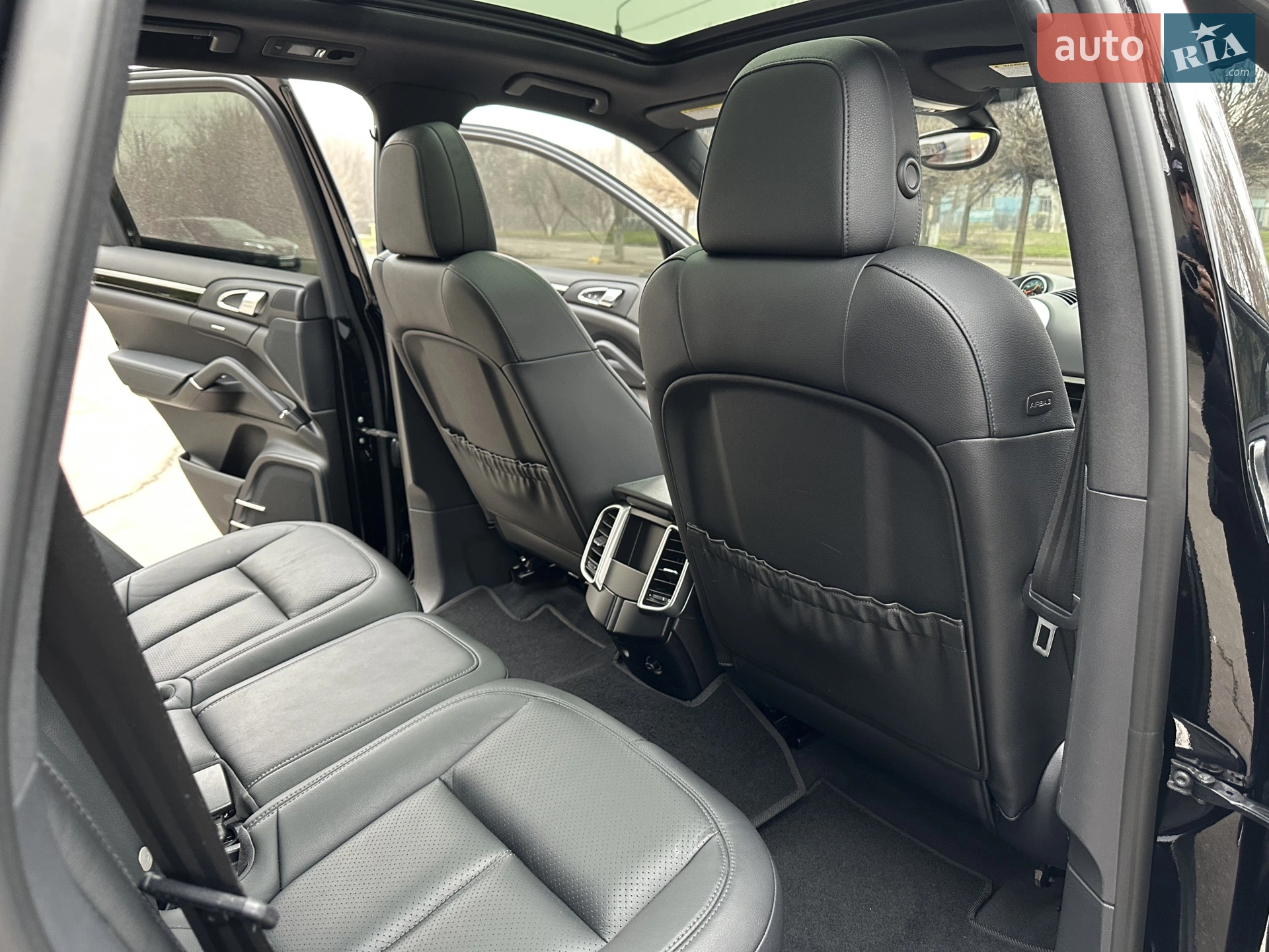 2016 Porsche Cayenne - мініатюра 54