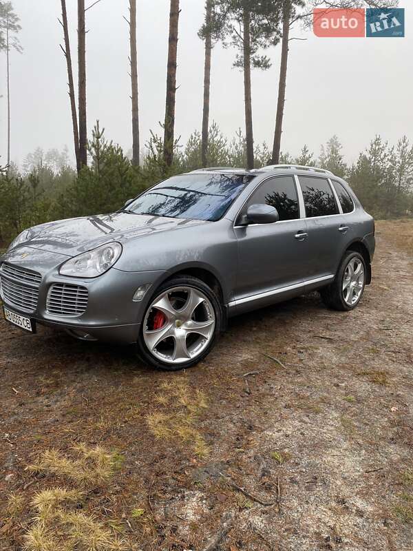 Внедорожник / Кроссовер Porsche Cayenne 2005 в Рокитном