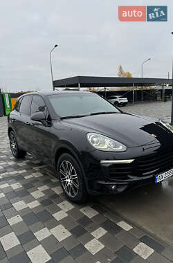 Внедорожник / Кроссовер Porsche Cayenne 2015 в Кременчуге