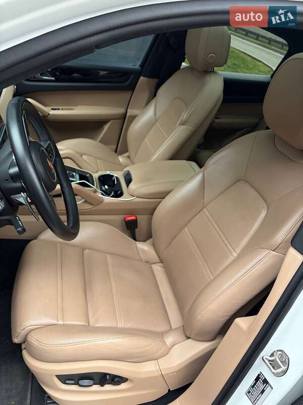 Внедорожник / Кроссовер Porsche Cayenne 2022 в Киеве фото 5 Внедорожник / Кроссовер Porsche Cayenne 2022 в Киеве