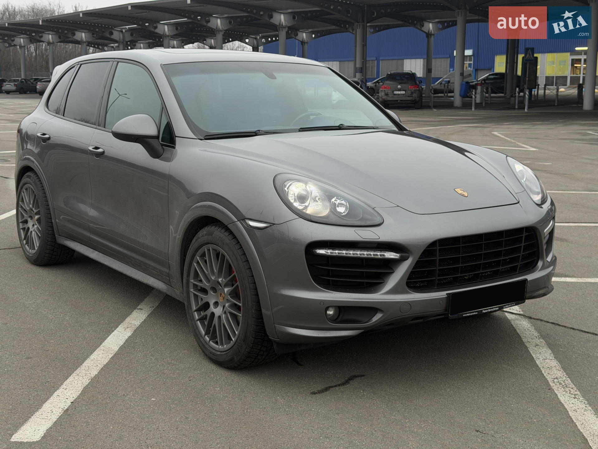 2013 Porsche Cayenne - мініатюра 3