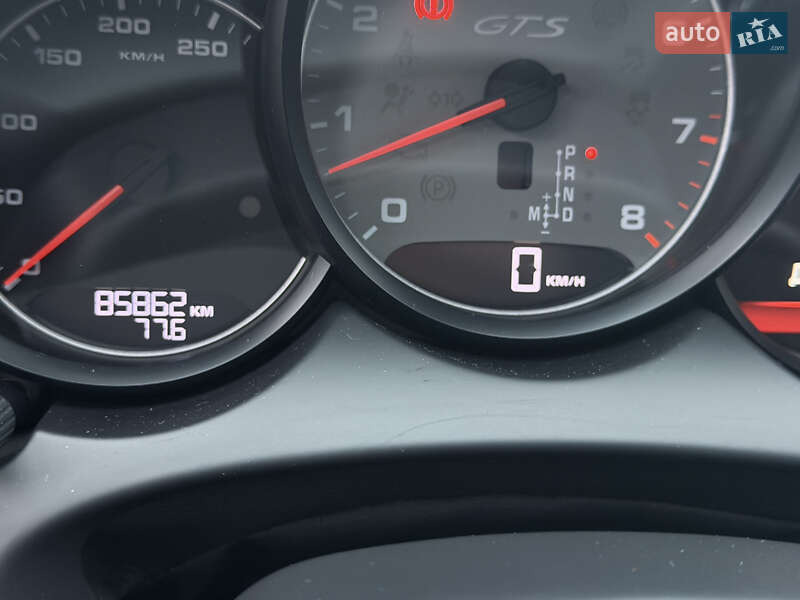 Внедорожник / Кроссовер Porsche Cayenne 2013 в Киеве