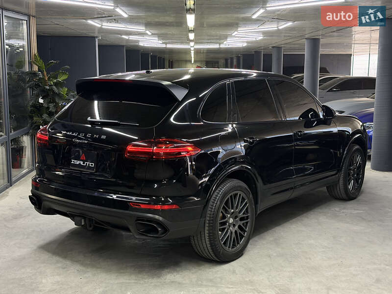 Внедорожник / Кроссовер Porsche Cayenne 2016 в Одессе