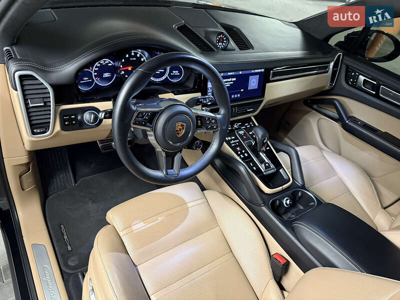 Внедорожник / Кроссовер Porsche Cayenne 2018 в Киеве