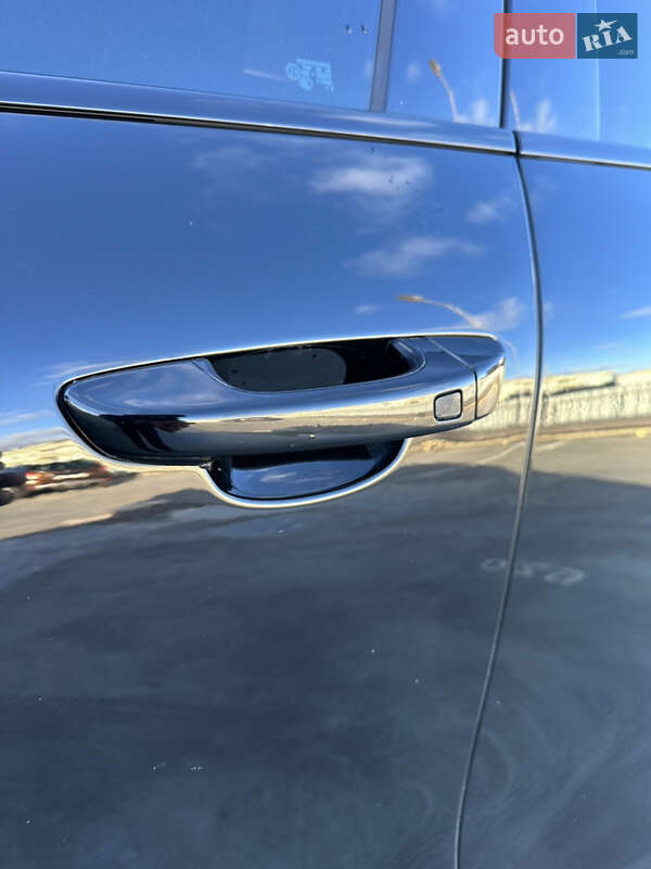 Внедорожник / Кроссовер Porsche Cayenne 2015 в Полтаве