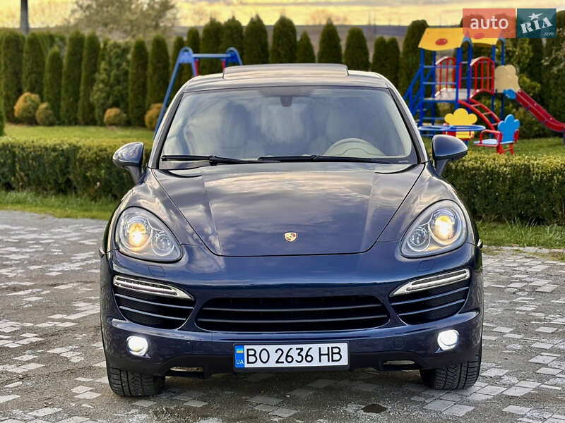 Внедорожник / Кроссовер Porsche Cayenne 2011 в Тернополе