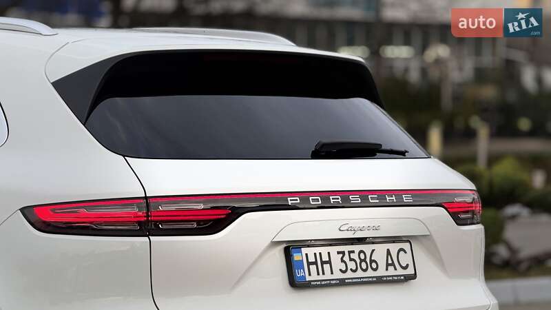 Внедорожник / Кроссовер Porsche Cayenne 2017 в Одессе