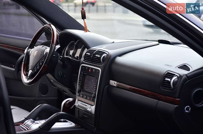 Внедорожник / Кроссовер Porsche Cayenne 2007 в Днепре