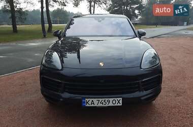 Внедорожник / Кроссовер Porsche Cayenne 2019 в Киеве