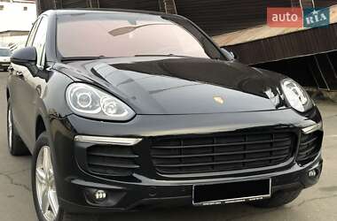 Позашляховик / Кросовер Porsche Cayenne 2015 в Одесі