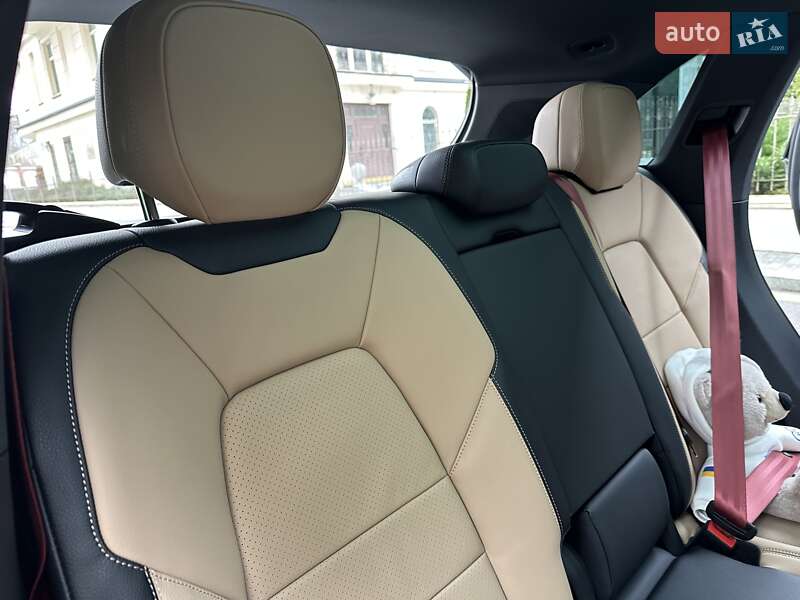Внедорожник / Кроссовер Porsche Cayenne 2025 в Киеве