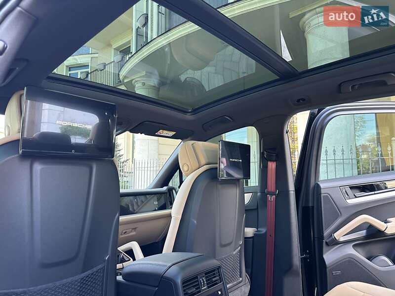 Внедорожник / Кроссовер Porsche Cayenne 2025 в Киеве