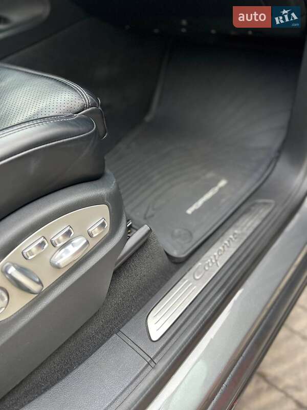 Внедорожник / Кроссовер Porsche Cayenne 2017 в Львове фото 7 Внедорожник / Кроссовер Porsche Cayenne 2017 в Львове