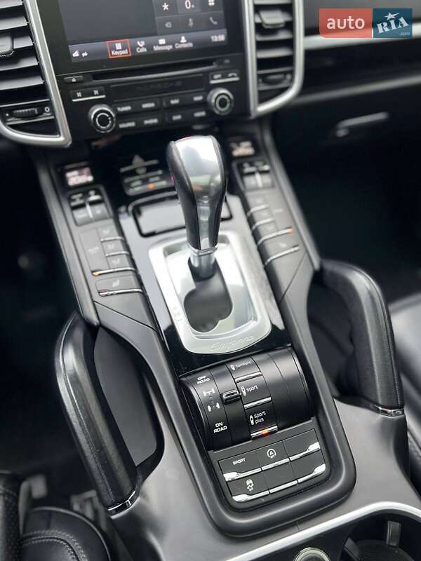 Внедорожник / Кроссовер Porsche Cayenne 2017 в Львове фото 12 Внедорожник / Кроссовер Porsche Cayenne 2017 в Львове