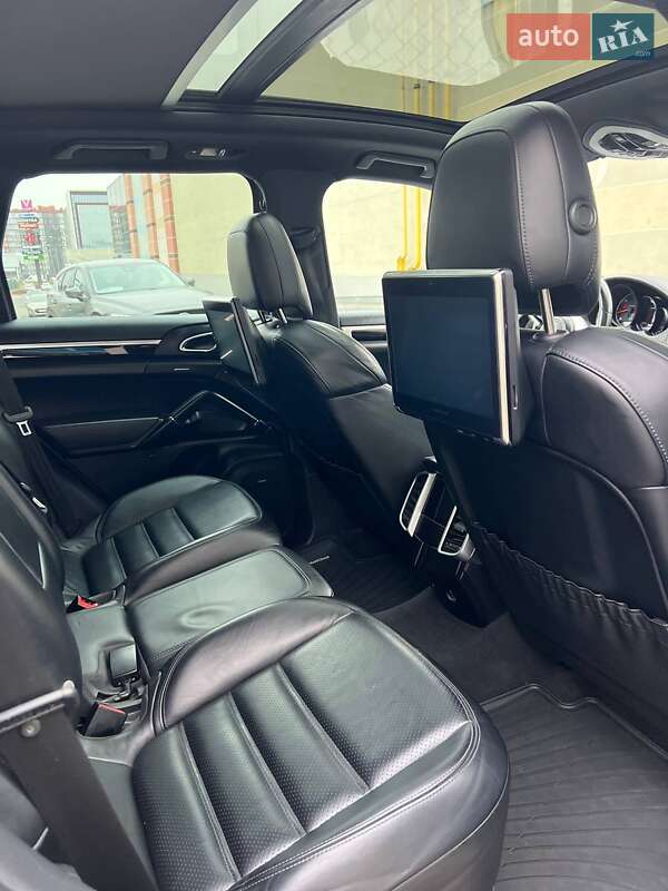 Внедорожник / Кроссовер Porsche Cayenne 2017 в Львове фото 16 Внедорожник / Кроссовер Porsche Cayenne 2017 в Львове