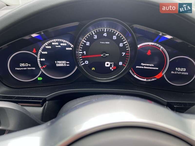 Внедорожник / Кроссовер Porsche Cayenne 2018 в Киеве