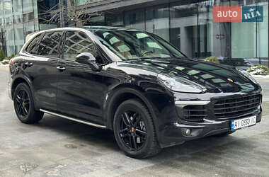Внедорожник / Кроссовер Porsche Cayenne 2015 в Киеве