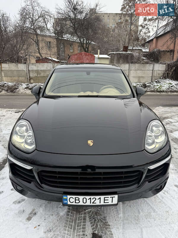 Позашляховик / Кросовер Porsche Cayenne 2015 в Дніпрі